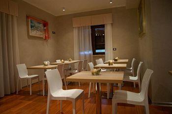 Alessandra Hotel 3*