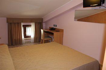 Alessandra Hotel
